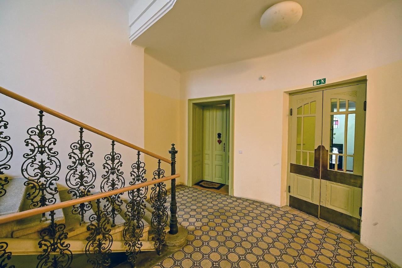 Apartment Biskupska Брно Экстерьер фото